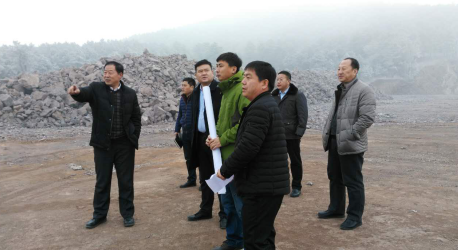 仟億達(dá)與葫蘆島市領(lǐng)導(dǎo)不畏嚴(yán)寒，共同實(shí)地考察勘測及選址
